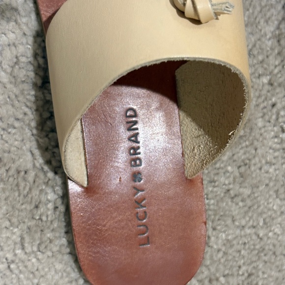 Lucky Brand Tan and Brown Sandals - Picture 4 of 5